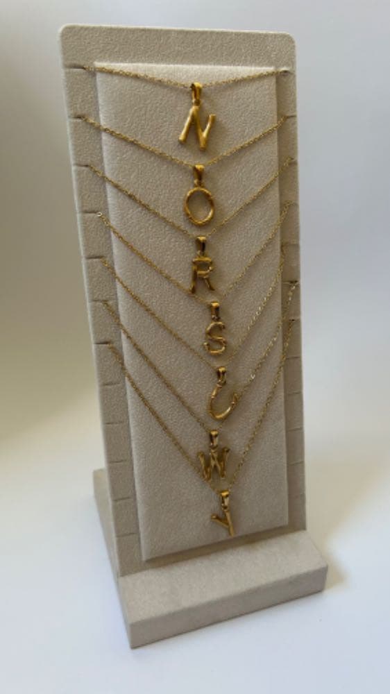 سلسلة الحروف 💫