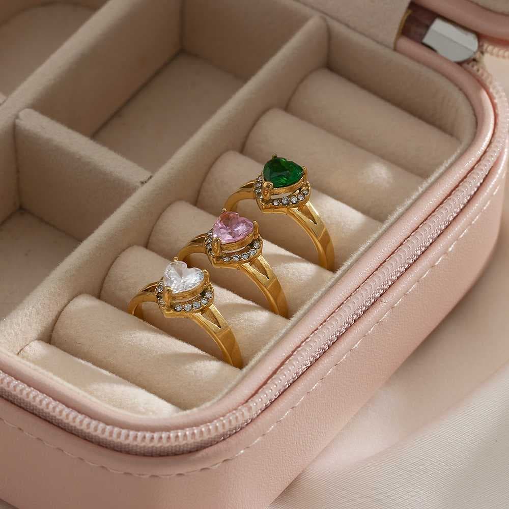 خاتم قلب أخضر 